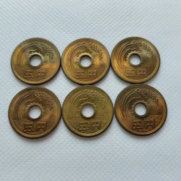[BUNJANG] Japanese 5 Yen Coin Set (6 Variations) / 일본국 5엔 동전 (6종) 일괄