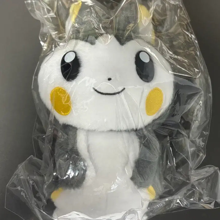 [BUNJANG] Pokemon Center Emonga Doll &amp; Re-Ment Gacha Card Bundle Set / 포켓몬센터 인형 너로 정했다 에몽가 가챠 카드 리멘트