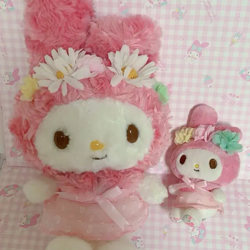 [BUNJANG] My Melody Flower Crown Plush Set (Large &amp; Mascot Size) / 화관 마이멜로디 누이구루미 사이즈 + 마스코트 사이즈 인형 두점 판매