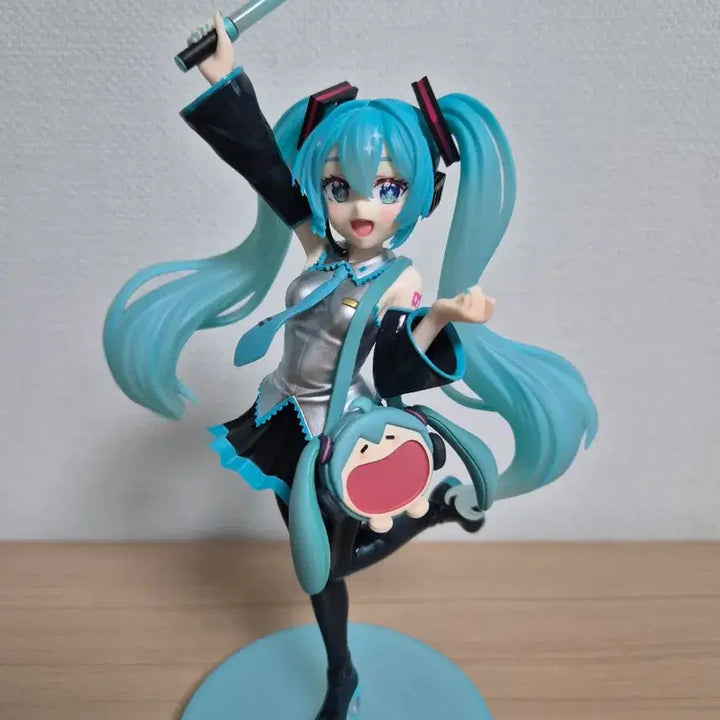 [BUNJANG] TENITOL Hatsune Miku UWA Plush &amp; Mini Bundle Set / TENITOL 하츠네 미쿠 UWA 푹신푹신 귀여운 미소 백 &amp; mini 일괄