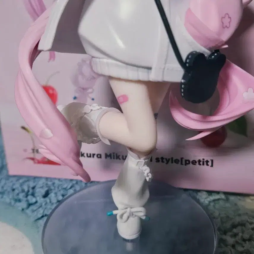[BUNJANG] Hatsune Miku Sakura Coolstyle Figure / 하츠네 미쿠 사쿠라 쿨스타일 피규어