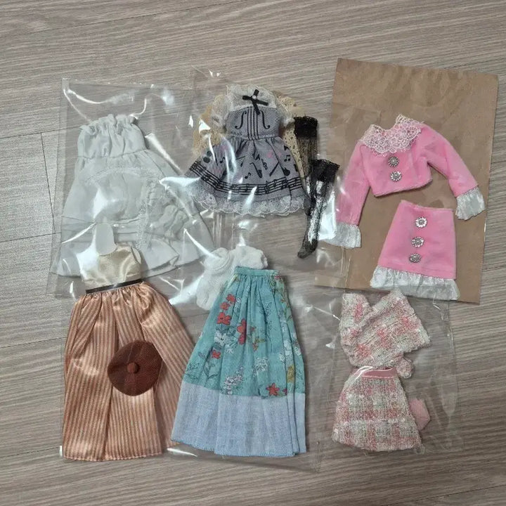 [BUNJANG] Jennie Mimi Size Clothing Set / 제니 미미 사이즈 옷