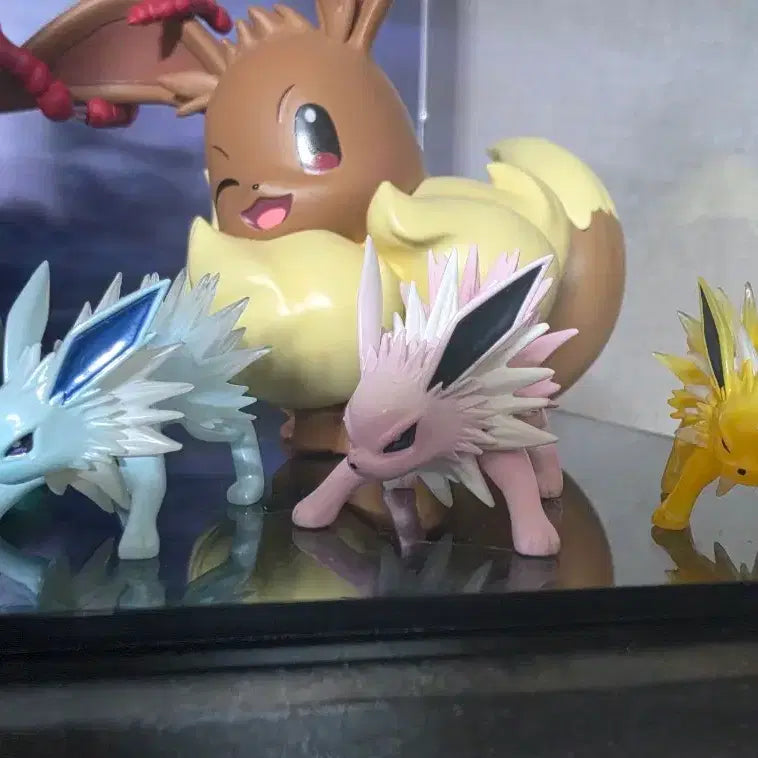 [BUNJANG] Pokemon Resin Scale Figure Set Eevee, Umbreon, Jolteon / 포켓몬스터 레진 스케일 에브이/블래키/쥬피썬더 피규어 대구직거래25