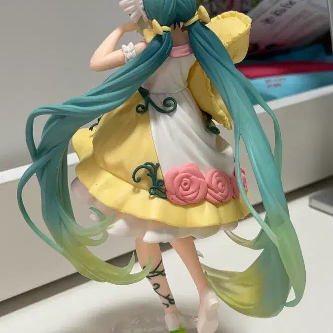 [BUNJANG] Hatsune Miku Wonderland Figure / 하츠네 미쿠 원더랜드 피규어