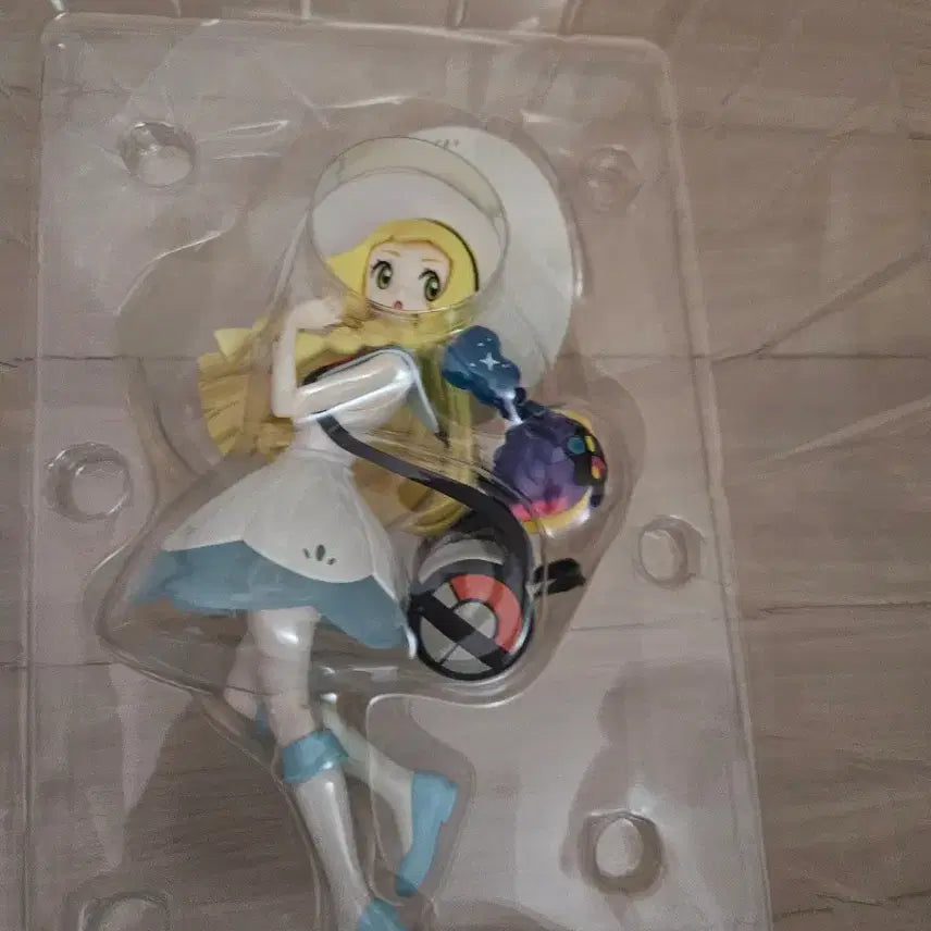 [BUNJANG] Kotobukiya Pokemon Lillie Figure / 코토부키야 포켓몬스터 릴리에 피규어