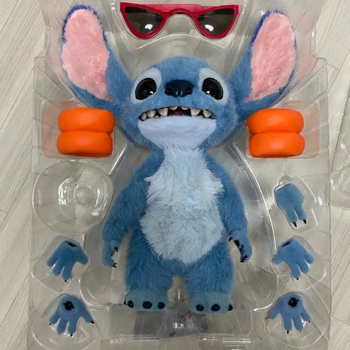 [BUNJANG] Hot Toys Lilo &amp; Stitch Figure / 핫토이 릴로와 스티치