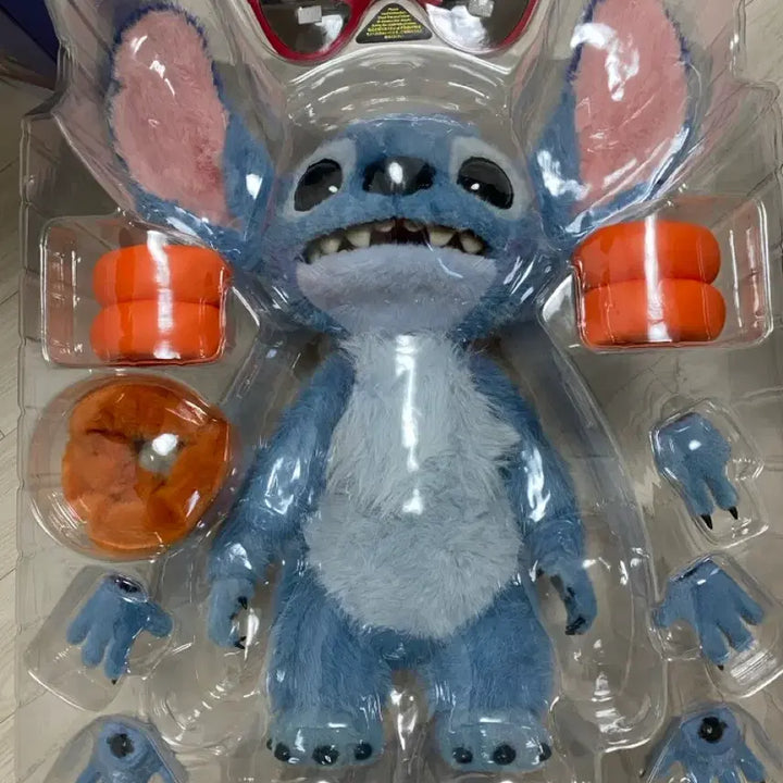 [BUNJANG] Hot Toys Lilo &amp; Stitch Figure / 핫토이 릴로와 스티치