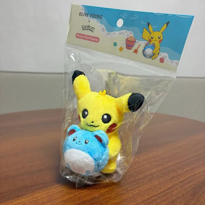 [BUNJANG] Pokemon Maril Beach Ball Pikachu Plush Keychain (Olive Young Pokemon Edition) / 올리브영 포켓몬 에디션 포켓몬스터 인형키링 마릴 비치볼 피카츄