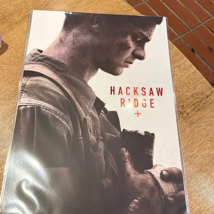 [BUNJANG] Hacksaw Ridge Weekend Poster (Red Foil Poster) / 핵소고지 기도 포스터 (적박포스터)