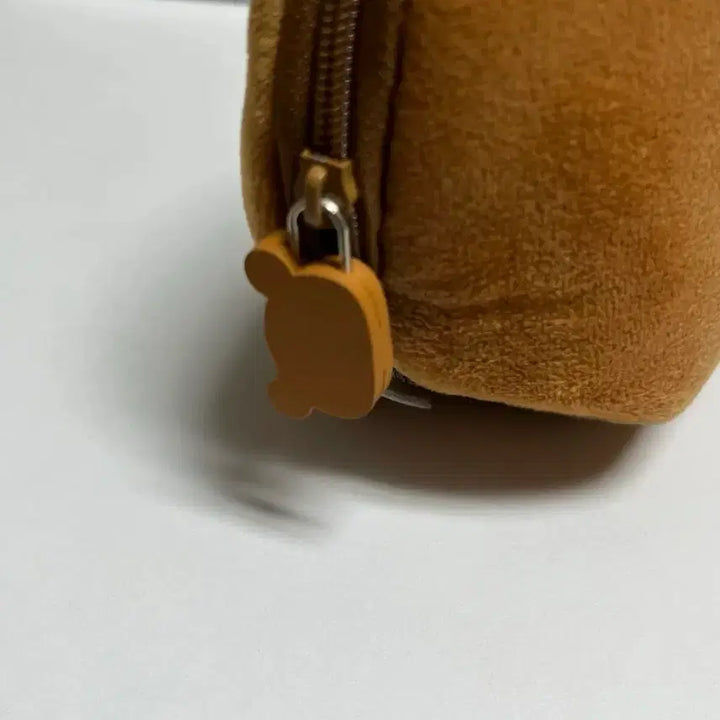 [BUNJANG] Rilakkuma Half-Moon Pouch / cgv 리락쿠마 파우치