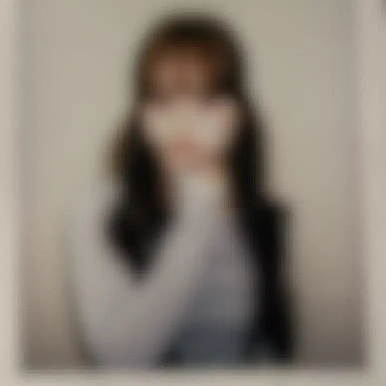 [BUNJANG] tripleS Seoyeon Signed Polaroid Photocard / 트리플에스 서아 싸폴 싸인 폴라로이드 양도