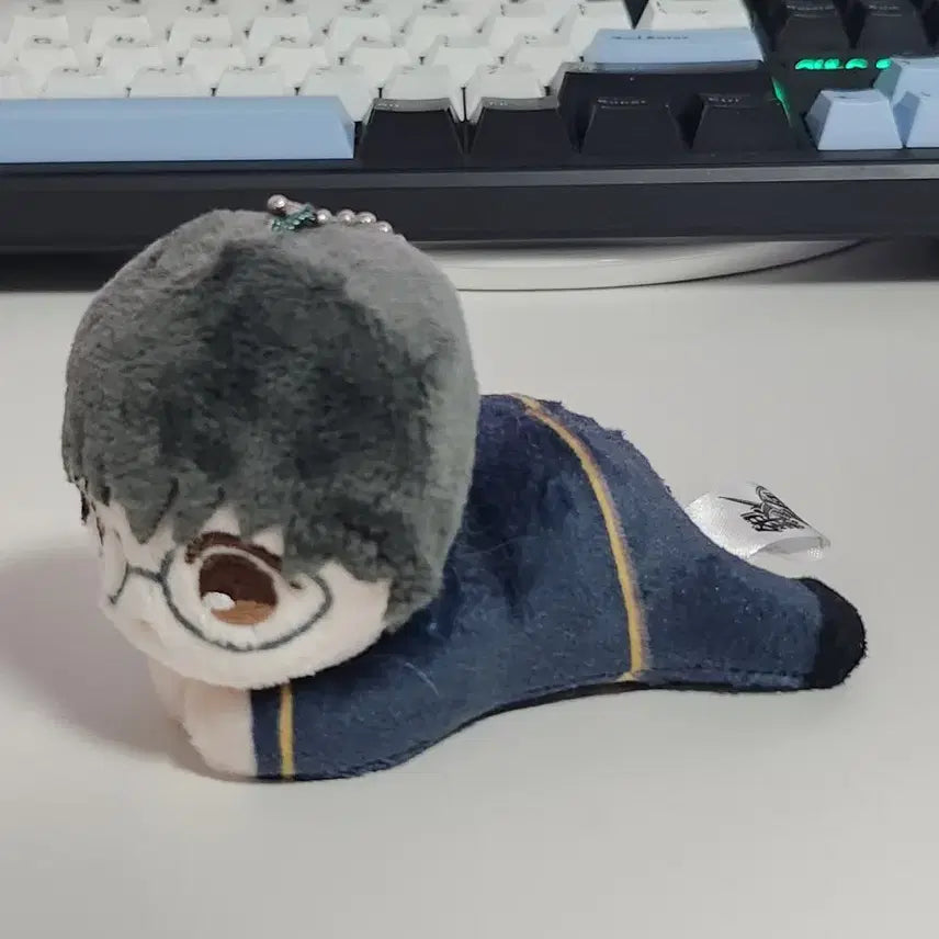 [BUNJANG] Gintama Shinpachi Hug Chara Plush / 은혼 신파치 허그캬라