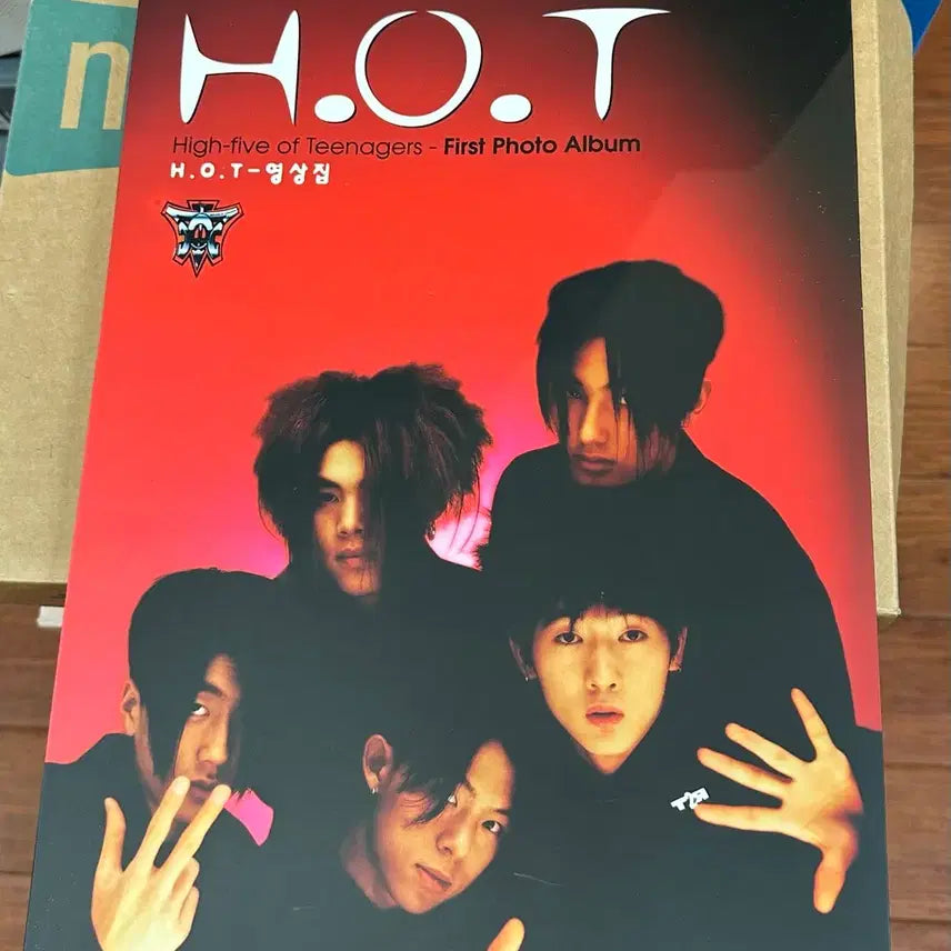 [BUNJANG] H.O.T. 1997 First Photo Album (Sealed) / H.O.T 1997년 첫 포토 앨범