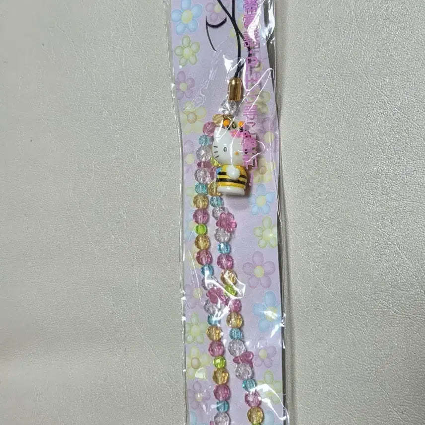 [BUNJANG] Classic Kitty Honeybee Bead Strap, Honeybee Kitty Figure / 고전키티 꿀벌 비즈 스트랩 꿀벌키티 피규어