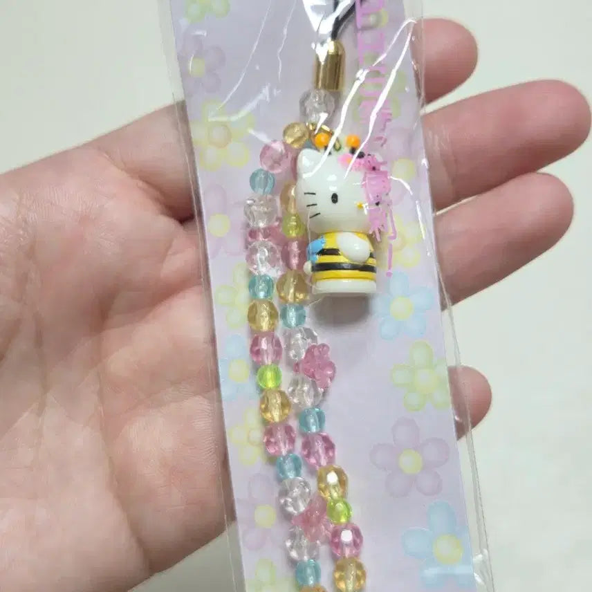 [BUNJANG] Classic Kitty Honeybee Bead Strap, Honeybee Kitty Figure / 고전키티 꿀벌 비즈 스트랩 꿀벌키티 피규어