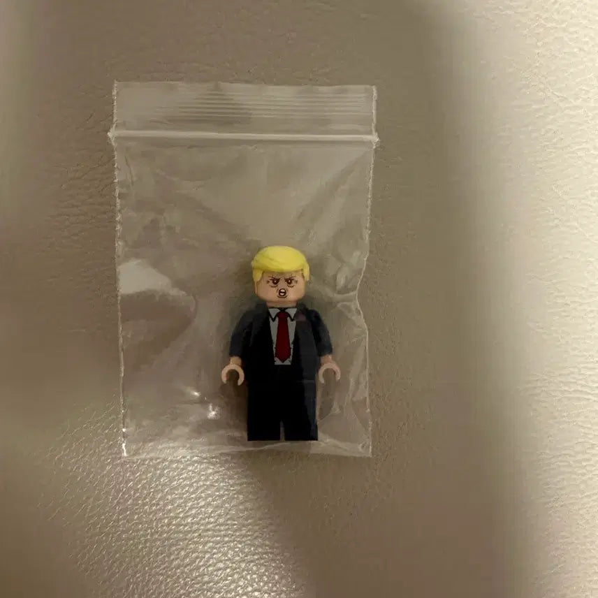 [BUNJANG] LEGO SmileBrick Trump Minifigure / 레고 스마일브릭 트럼프