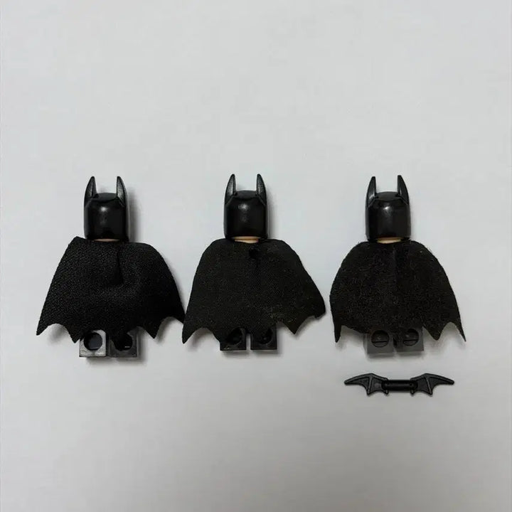 [BUNJANG] LEGO DC Batman Minifigure 3-Figure Set with Batarang / 레고 DC 배트맨 미니피규어 3개 세트 배트랑 포함