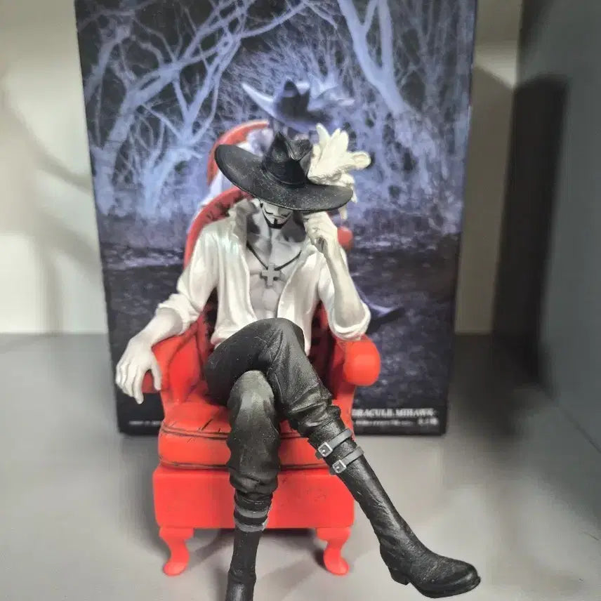 [BUNJANG] Banpresto One Piece Creator x Creator Juracule Mihawk Special Color Figure / 미호크 피규어