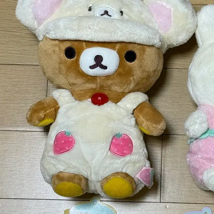 [BUNJANG] Rilakkuma Strawberry Day Doll / 리락쿠마 딸기의 하루 인형