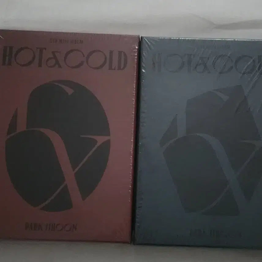 [BUNJANG] Park Ji Hoon Mini 5th Album HOT&amp;COLD (Sealed) / 박지훈 미니 5집 HOT&amp;COLD 2종 [미개봉]