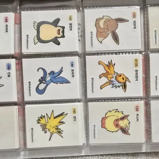 [BUNJANG] Pokemon Tteokbokki Seal Bundle / 포켓몬 띠부띠부씰 마그마 신뇽 등 일괄