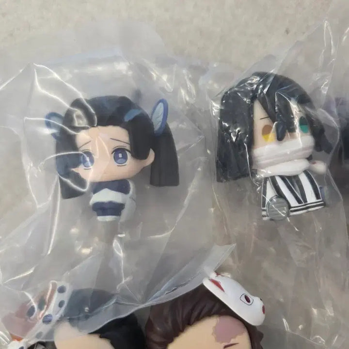 [BUNJANG] Demon Slayer Gacha Figure 5-Piece Set Bundle / 귀멸의 칼날 가챠 피규어 5종 세트 일괄