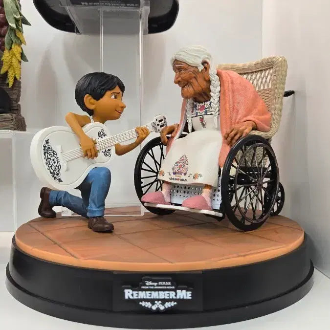 [BUNJANG] Happy Kuji "Coco" Figure (Unsealed) / 해피쿠지 코코 개봉양품