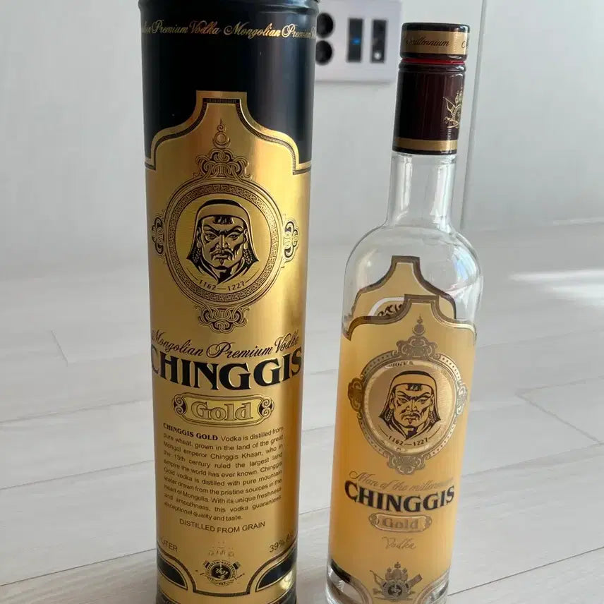 [BUNJANG] Mongolian Genghis Khan Vodka Empty Bottle / 몽골 징기스칸주 보드카 공병