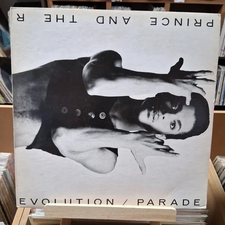 [BUNJANG] Prince and the Revolution Parade LP / 민급 프린스 앤 더 레볼루션 에볼루션 / 퍼레이드 LP 할인