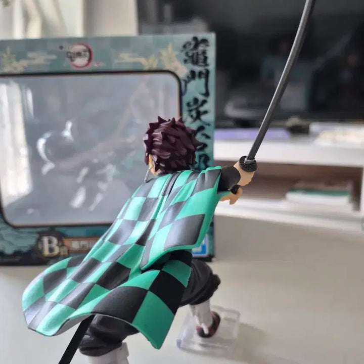 [BUNJANG] Demon Slayer Tanjiro B Prize Figure (Displayed) / 귀칼 탄지로 B상 단순전시개봉 피규어 팝니다
