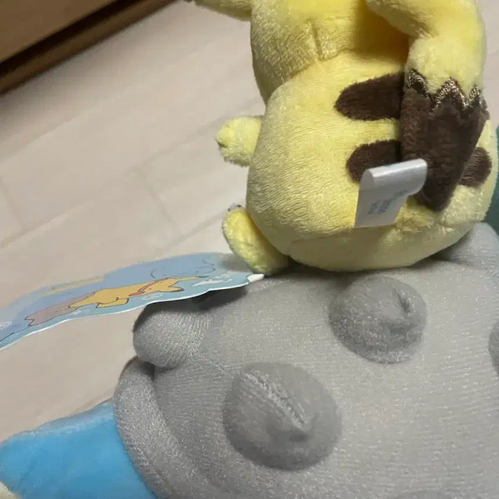 [BUNJANG] Pokemon Limited Edition Jamsil Pikachu Lapras Metamon Transformation Plush (Medium) / 잠실 포켓몬 한정판 피카츄 라프라스 변신 메타몽 인형 중형