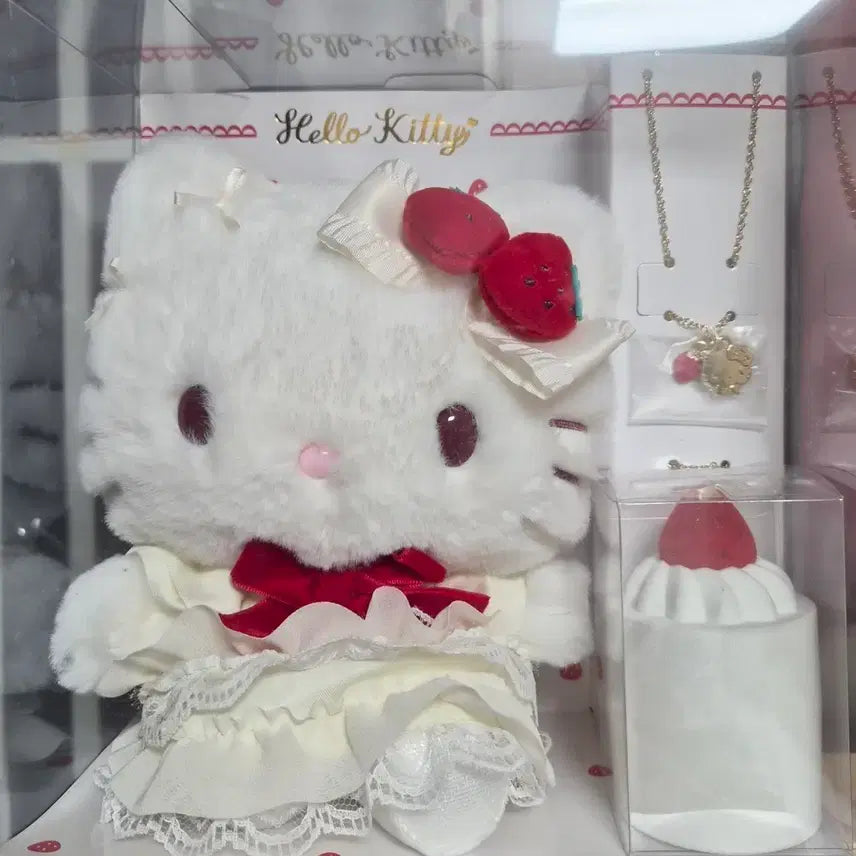 [BUNJANG] Sanrio Shortcake Hello Kitty Plush Doll / 산리오 쇼트케이크 헬로키티 누이 인형