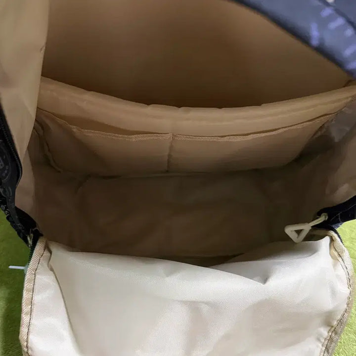 [BUNJANG] LaBooBoo Patterned Backpack / 라부부 가방 새상품