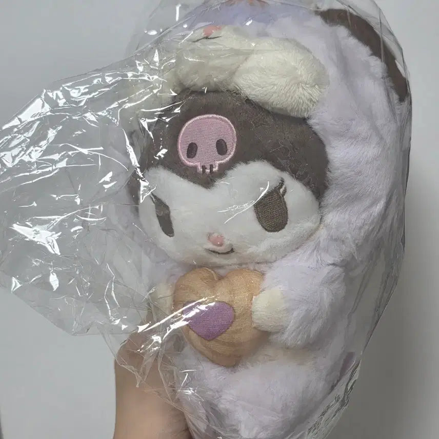 [BUNJANG] Kuromi "Mofumofu Squirrel" Plush Doll / 쿠로미 모후모후 다람쥐 누이 인형