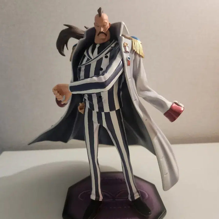 [BUNJANG] Foc Studio Momonga "Fleet Admiral" Resin Statue / Foc studio 해군중장 모몬가 레진