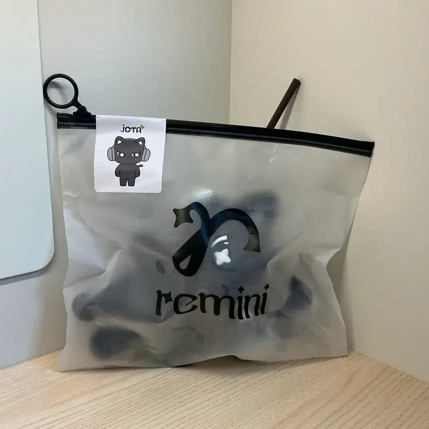 [BUNJANG] RESCENE Jota Unsealed Doll Keychain / 리센느 조타 인형 키링 미개봉