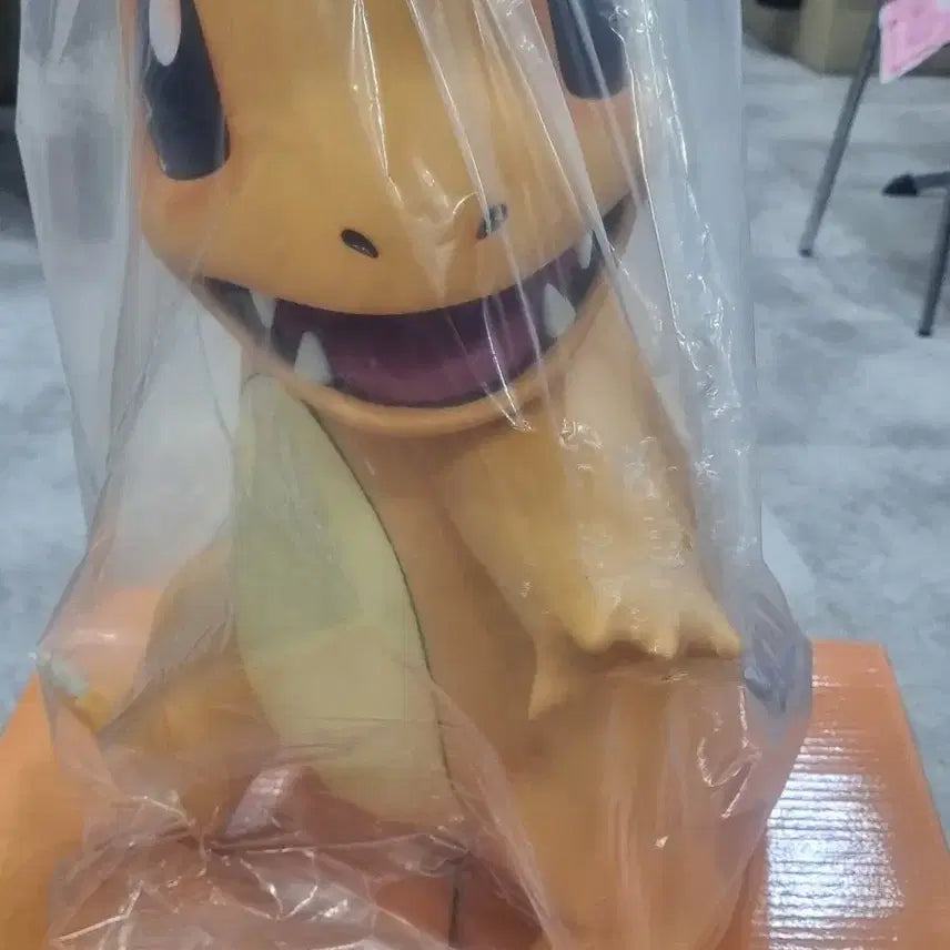 [BUNJANG] Charizard Statue Figure / 파이리 스태츄 팝니다