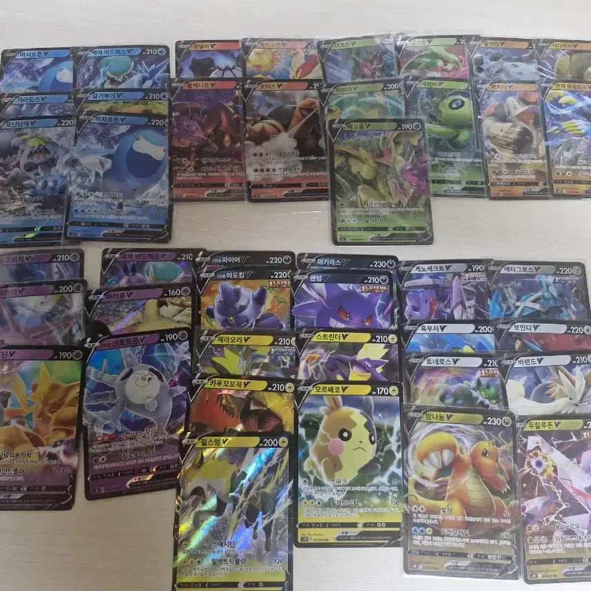 [BUNJANG] Bundle Set V &amp; Vmax Cards / 일괄판매) 각기 다른 V 42장, Vmax 22장