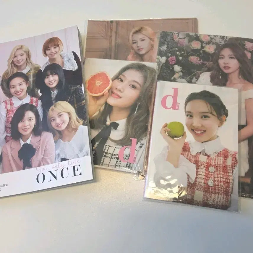 [BUNJANG] TWICE DICON Nayeon Sana Photobook / 트와이스 디아이콘 나연,사나