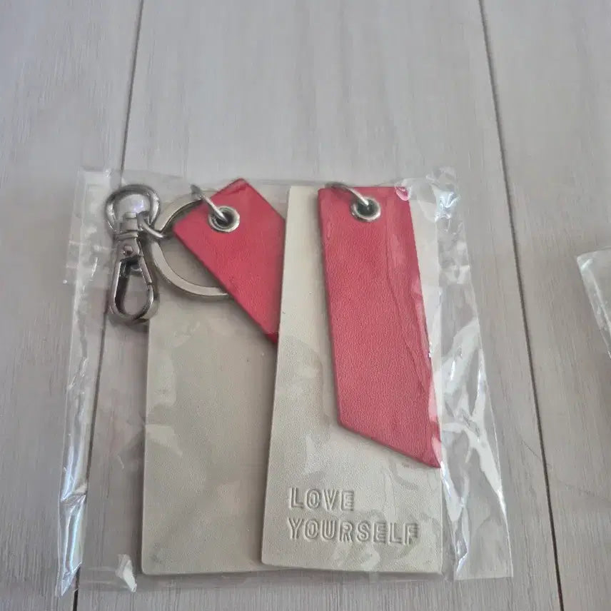 [BUNJANG] BTS Goods Keychain Bundle Set / BTS 굿즈 키링 세트 일괄 배송비포함