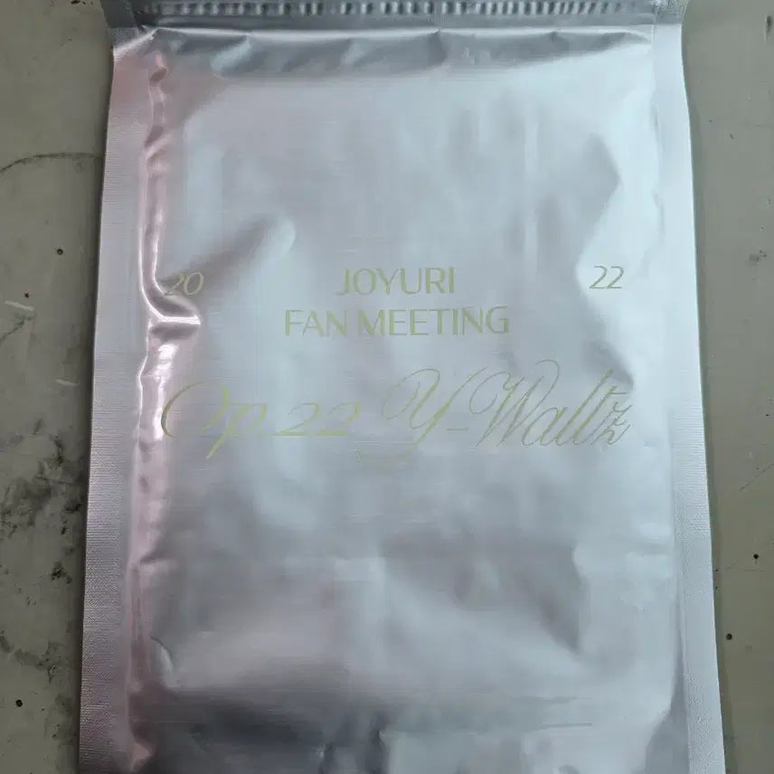 [BUNJANG] Jo Yuri Chiffon Fabric Poster / 조유리 팬미팅 쉬폰 패브릭 포스터