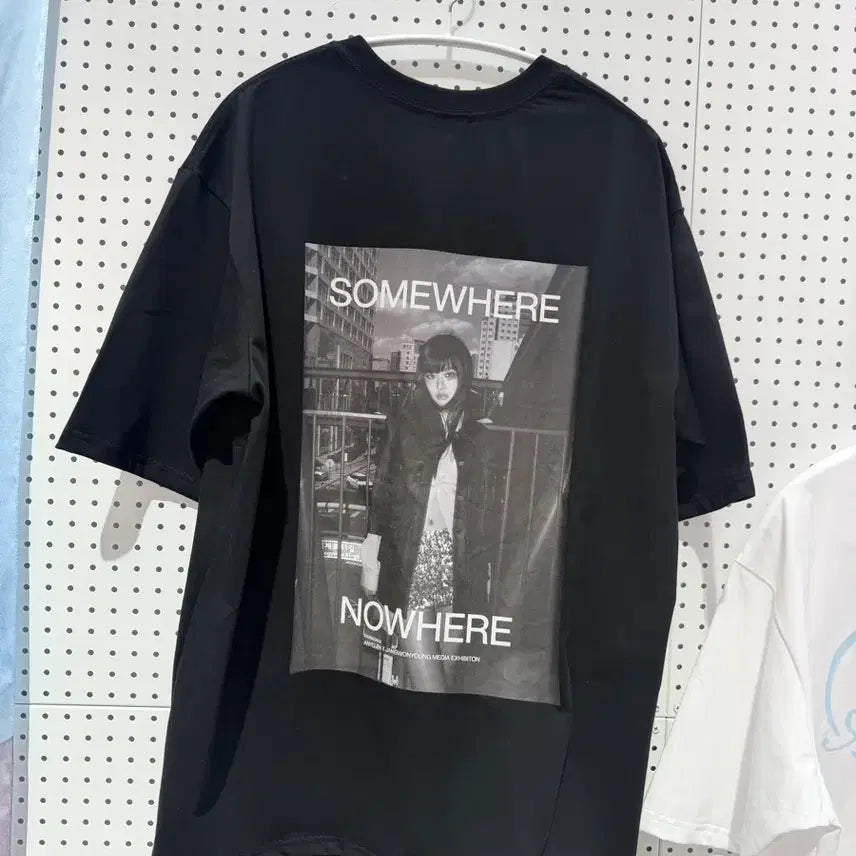 [BUNJANG] IVE Ahn Yujin Exhibition T-Shirt / 아이브 안녕즈 전시회 안유진 티셔츠