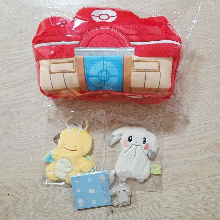 [BUNJANG] Pokemon Pocopia Tissue Case, Charmander Plush Keychain, Dragonite Plush Keychain / 포켓몬 포코피아 티슈케이스 창백카츄 망나뇽 납작인형키링