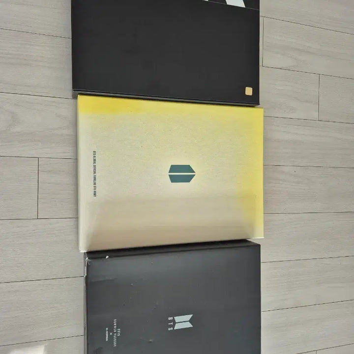[BUNJANG] BTS 2019 Summer Package &amp; ARMY ZIP Bundle Set / 방탄소년단 2019 썸머패키지 아미집등 3종 세트 배송비포함