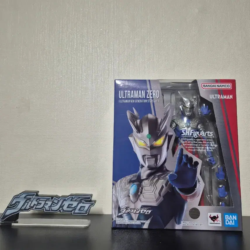 [BUNJANG] S.H.Figuarts Ultraman Zero Figure / shf 울트라맨 제로 + 로고 판매합니다