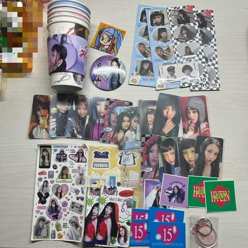 [BUNJANG] NewJeans Hyein Unofficial Goods Bundle Set / (비공굿 일괄) 뉴진스 njz 혜인 생일카페 생카 비공식 굿즈