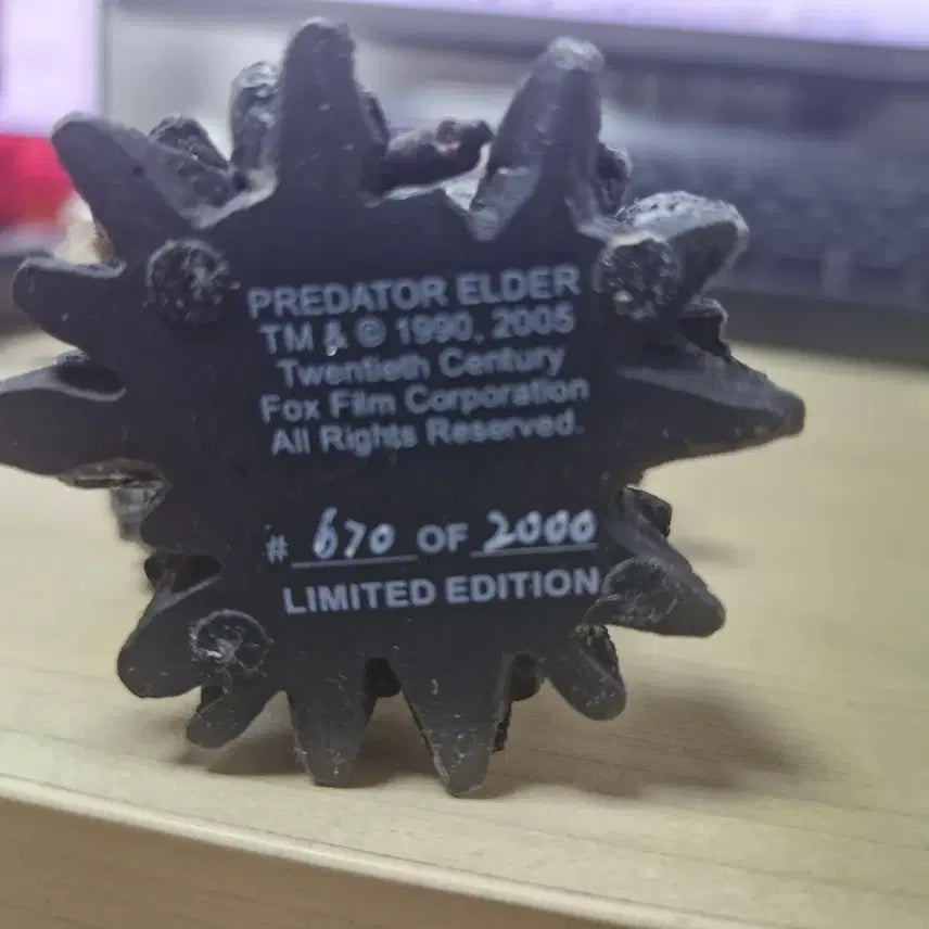 [BUNJANG] Palisades Toys Predator 2 Elder Micro Bust / 한정판 엘더프레데터 피규어 (670/2000)
