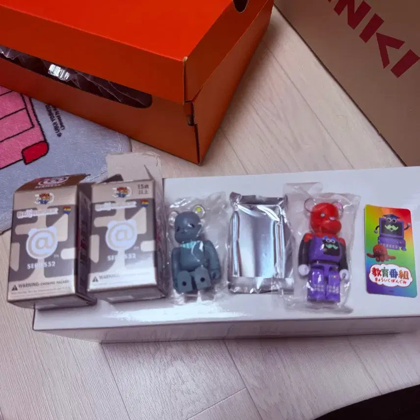 [BUNJANG] Bearbrick Series 52 Tama (Mint Condition) / 베어브릭 52탄 타마(정,역)