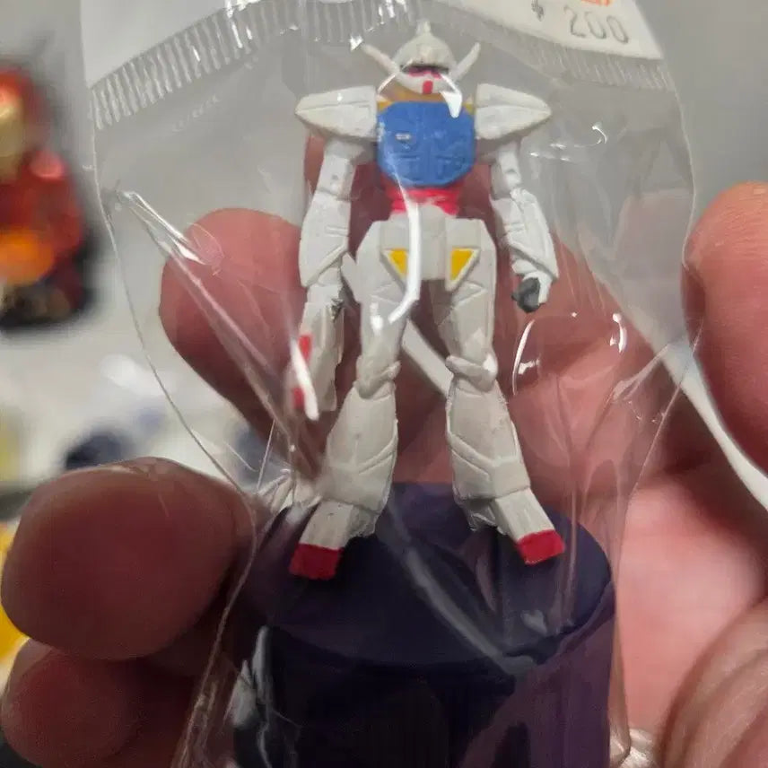 [BUNJANG] Gundam Cap Figure / 건담 뚜껑 피규어