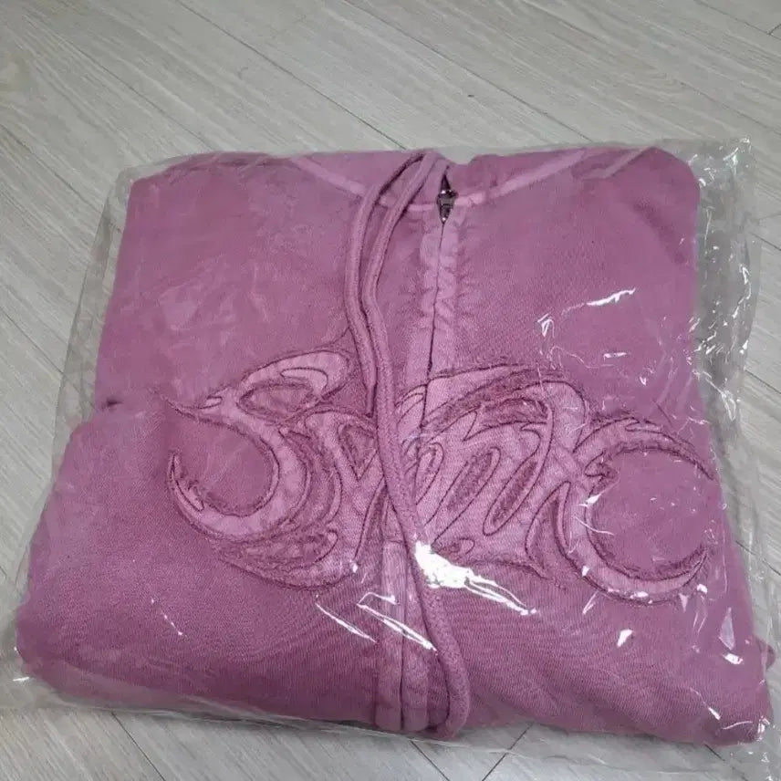[SOLD OUT] 에스파 후드집업 핑크색 판매합니다